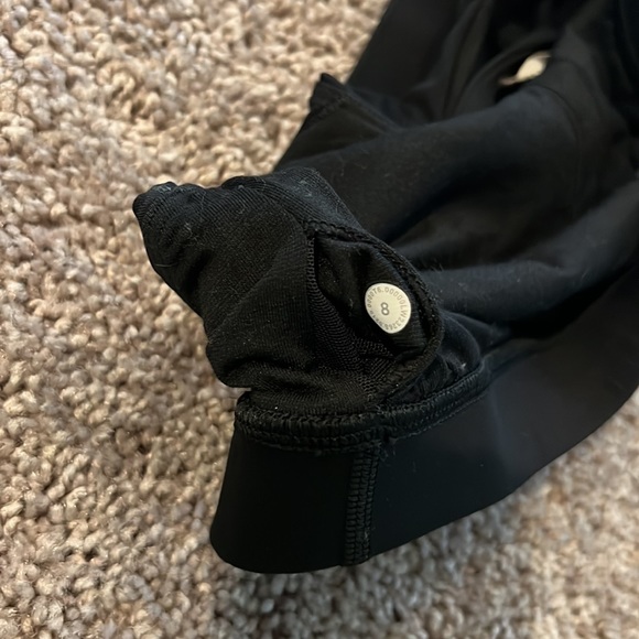 Lululemon Energy Bra-Peloton Colab - Picture 4 of 4